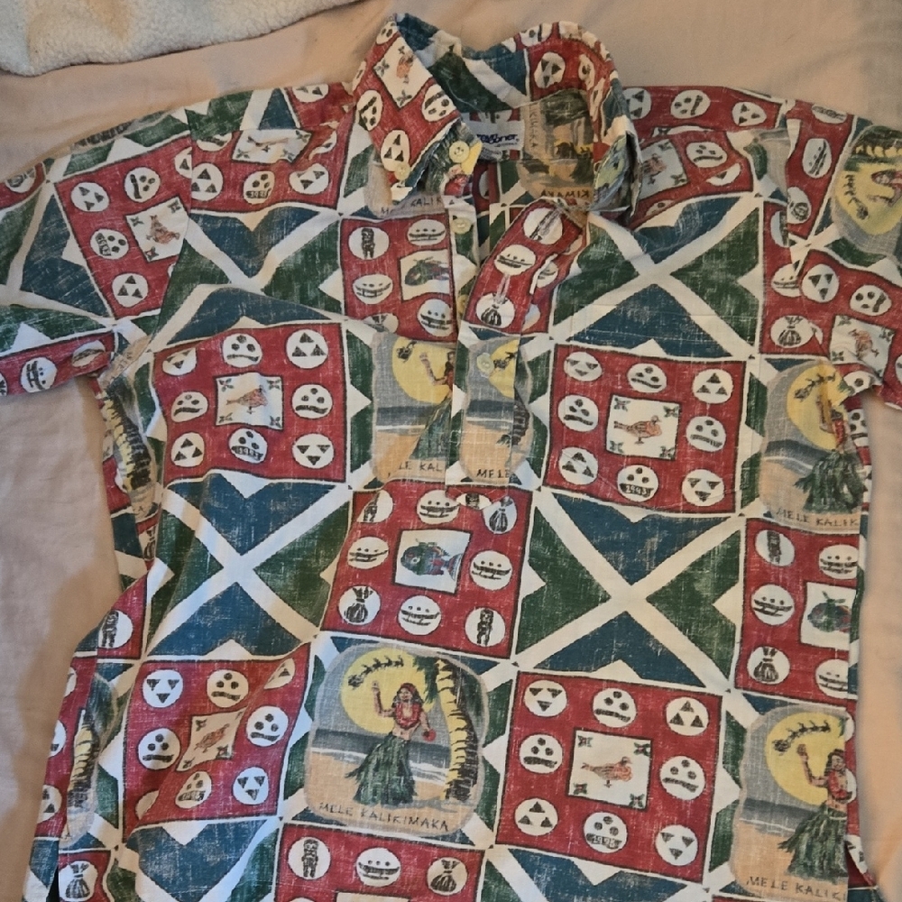 Reyn Spooner Red and Green Button Down Shirt with Geometric Pattern